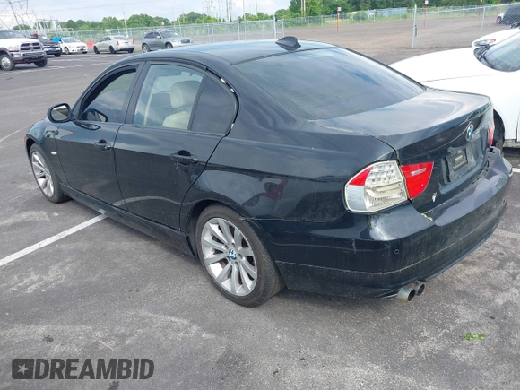 2011 BMW 3 Series 328i with VIN WBAPH7C50BE681318, listed as a IAAI auction lot 42379473 with 202,033 mi miles and . Bid and sale history available at DreamBid. Image 3.