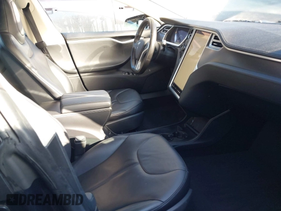 2014 Tesla Model S 60 с VIN 5YJSA1S11EFP32325, выставлен на аукционе IAAI как лот 40823219 с пробегом 47 911 миль миль и . История ставок и продаж доступна на DreamBid. Изображение 5.