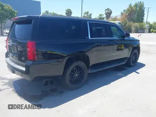 2017 Chevrolet Suburban LT z VIN 1GNSKHKC9HR234340, wystawiony jako IAAI lot #42327787 z przebiegiem 79 013 mil mil oraz . Historia ofert i sprzedaży dostępna na DreamBid. Obrazek 4.