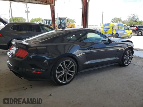 2022 Ford Mustang GT with VIN 1FA6P8CF9N5133831, listed as a Copart auction lot 61574865 with 18,621 mi miles and Salvage title. Bid and sale history available at DreamBid. Image 3.
