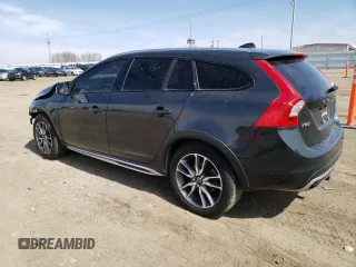2015 Volvo V60 T5 Platinum z VIN YV4612HM7F1001429, wystawiony jako Copart lot #46016303 z przebiegiem 86 440 mil mil oraz . Historia ofert i sprzedaży dostępna na DreamBid. Obrazek 2.
