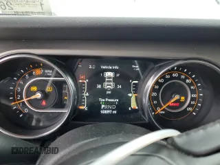 2020 Jeep Wrangler Unlimited Willys with VIN 1C4HJXDN3LW226422, listed as a Copart auction lot 52648335 with 103,097 mi miles and Salvage title. Bid and sale history available at DreamBid. Image 9.
