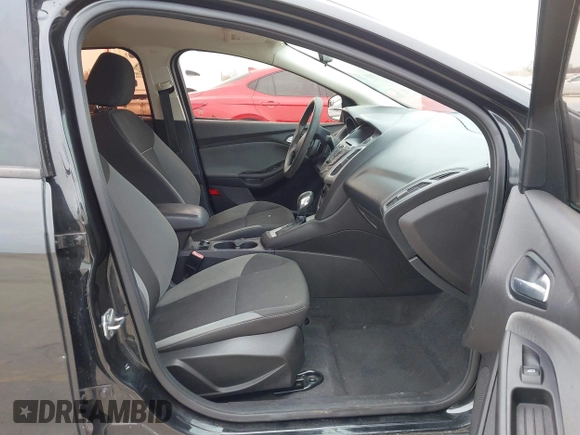 2013 Ford Focus SE with VIN 1FADP3F29DL157950, listed as a IAAI auction lot 41617844 with 128,890 mi miles. Bid and sale history available at carsss.com. Image 5.
