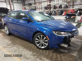 2015 Chrysler 200 S with VIN 1C3CCCBB8FN756535, listed as a IAAI auction lot 41464953 with 141,202 mi miles. Bid and sale history available at carsss.com. Image 1.