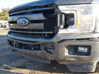 2018 Ford F-150 XL with VIN 1FTEW1EG2JFE55513, listed as a IAAI auction lot 41530354 with 132,617 mi miles. Bid and sale history available at carsss.com. Image 17.