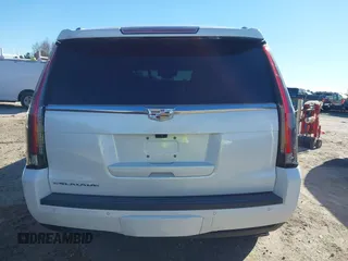 2017 Cadillac Escalade Luxury z VIN 1GYS3BKJ0HR184679, wystawiony jako IAAI lot #41690198 z przebiegiem 116 512 mil mil oraz . Historia ofert i sprzedaży dostępna na DreamBid. Obrazek 17.