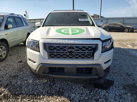 2024 Nissan Frontier S z VIN 1N6ED1CL2RN630671, wystawiony jako Copart lot #42723515 z przebiegiem Nie podano mil oraz Szkoda całkowita • Salvage title. Historia ofert i sprzedaży dostępna na DreamBid. Obrazek 5.