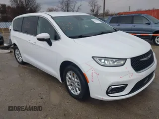 2023 Chrysler Pacifica Touring L с VIN 2C4RC1BG6PR520945, выставлен на аукционе IAAI как лот 41591128 с пробегом 70 351 миль миль и . История ставок и продаж доступна на DreamBid. Изображение 1.