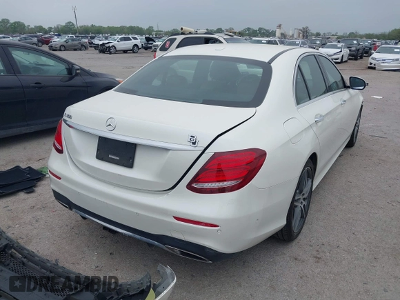 2017 Mercedes-Benz E-Class E 300 Luxury with VIN WDDZF4JB6HA221868, listed as a IAAI auction lot 41916237 with 56,648 mi miles. Bid and sale history available at carsss.com. Image 4.