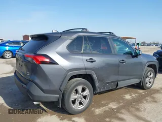 2023 Toyota RAV4 XLE with VIN 2T3P1RFV7PC369416, listed as a IAAI auction lot 41575255 with 25,825 mi miles. Bid and sale history available at carsss.com. Image 6.