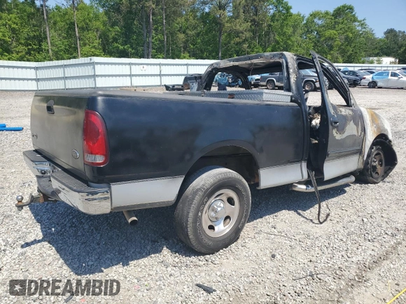 2003 Ford F-150 XL z VIN 2FTRF17W53CA11627, wystawiony jako Copart lot #53781405 z przebiegiem Nie podano mil oraz Szkoda całkowita • Salvage title. Historia ofert i sprzedaży dostępna na DreamBid. Obrazek 3.