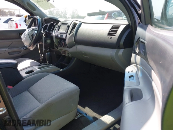 2013 Toyota Tacoma with VIN 5TFJX4CN1DX030720, listed as a IAAI auction lot 42750091 with 88,318 mi miles and . Bid and sale history available at DreamBid. Image 5.
