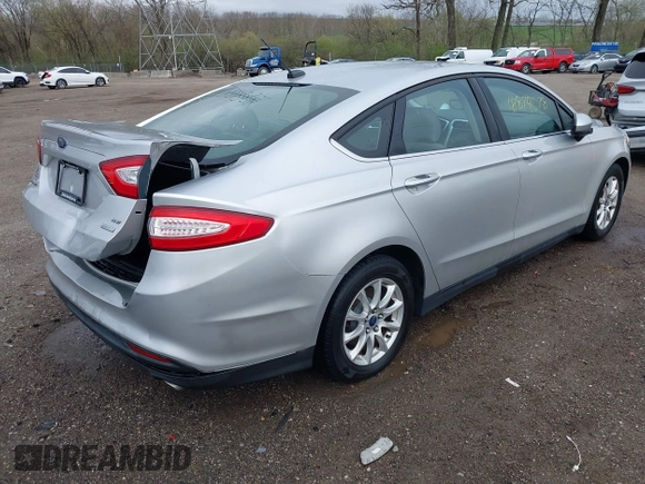 2016 Ford Fusion S z VIN 1FA6P0G72G5121270, wystawiony jako IAAI lot #41879078 z przebiegiem 174 331 mil mil oraz . Historia ofert i sprzedaży dostępna na DreamBid. Obrazek 4.