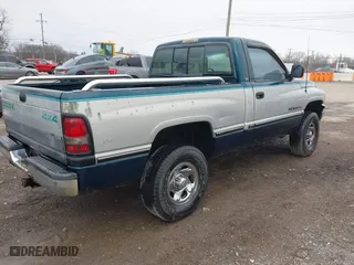 1995 Dodge Ram 1500 with VIN 1B7HF16Z2SS271663, listed as a IAAI auction lot 41735565 with 270,039 mi miles. Bid and sale history available at carsss.com. Image 4.