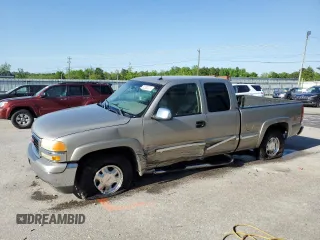 2002 GMC Sierra 1500 SLE z VIN 2GTEK19T221377505, wystawiony jako Copart lot #52590575 z przebiegiem 255 933 mil mil oraz Szkoda całkowita • Salvage title. Historia ofert i sprzedaży dostępna na DreamBid. Obrazek 1.