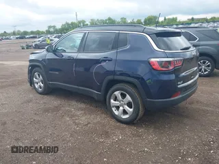 2018 Jeep Compass Latitude with VIN 3C4NJCBB9JT124968, listed as a IAAI auction lot 42378308 with 90,866 mi miles and . Bid and sale history available at DreamBid. Image 3.