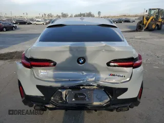 2024 BMW X4 M40i z VIN 5UX43DT03R9X53900, wystawiony jako Copart lot #87204324 z przebiegiem 8 410 mil mil oraz Szkoda całkowita • Salvage title. Historia ofert i sprzedaży dostępna na DreamBid. Obrazek 6.