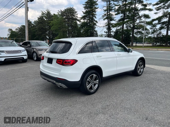 2020 Mercedes-Benz GLC 300 z VIN WDC0G8DB3LF732365, wystawiony jako Copart lot #60939255 z przebiegiem 111 547 mil mil oraz Czysty tytuł • Clean title. Historia ofert i sprzedaży dostępna na DreamBid. Obrazek 3.