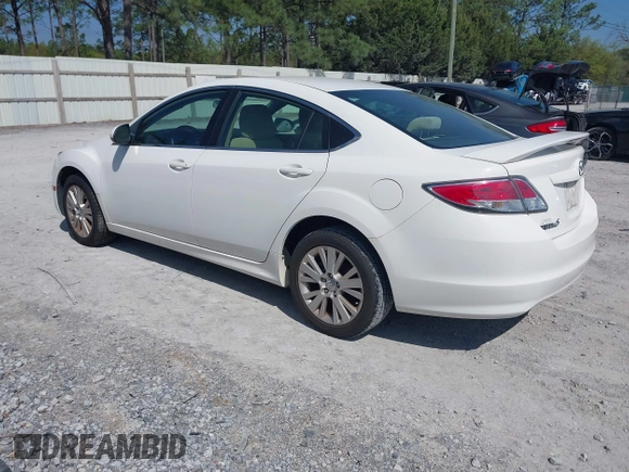 2010 Mazda 6 i Sport with VIN 1YVHZ8BHXA5M14752, listed as a IAAI auction lot 41942130 with 112,871 mi miles. Bid and sale history available at carsss.com. Image 3.