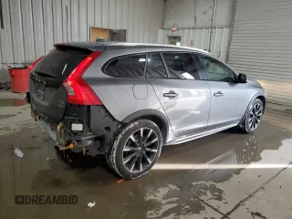 2016 Volvo V60 Cross Country T5 with VIN YV4612HK9G1008592, listed as a Copart auction lot 41995765 with 136,871 mi miles and Salvage Title. Bid and sale history available at carsss.com. Image 3.