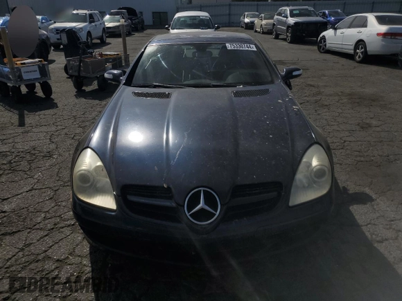2006 Mercedes-Benz SLK-Class 3.0L with VIN WDBWK54F96F110307, listed as a Copart auction lot 75330744 with 136,680 mi miles and Clean Title. Bid and sale history available at carsss.com. Image 5.
