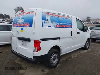 2019 Nissan NV200 SV z VIN 3N6CM0KN6KK698178, wystawiony jako IAAI lot #41915567 z przebiegiem 61 330 mil mil oraz . Historia ofert i sprzedaży dostępna na DreamBid. Obrazek 4.