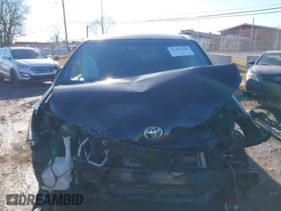 2017 Toyota Sienna L with VIN 5TDZZ3DC5HS774580, listed as a IAAI auction lot 41307502 with Not Provided miles and . Bid and sale history available at DreamBid. Image 11.
