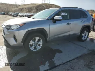 2020 Toyota RAV4 XLE with VIN JTMP1RFV4LD526129, listed as a Copart auction lot 51342335 with 67,076 mi miles and Salvage Title. Bid and sale history available at carsss.com. Image 1.