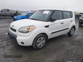 2011 Kia Soul with VIN KNDJT2A18B7346869, listed as a IAAI auction lot 41367423 with 156,070 mi miles. Bid and sale history available at carsss.com. Image 2.