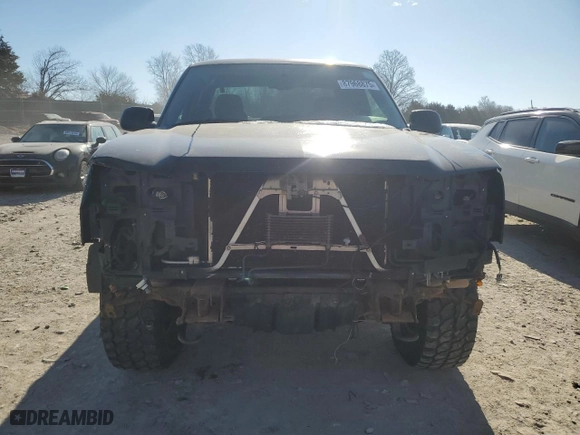 2004 Chevrolet Silverado 1500 LS with VIN 2GCEK19T341294524, listed as a Copart auction lot 87968875 with 256,286 mi miles and Clean Title. Bid and sale history available at carsss.com. Image 5.