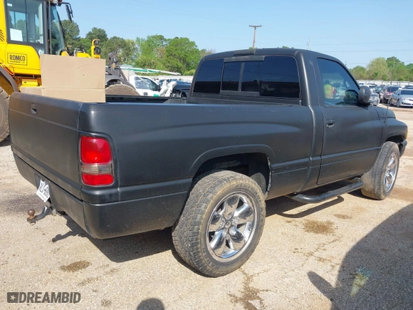 1994 Dodge Ram 1500 with VIN 1B7HC16YXRS704737, listed as a IAAI auction lot 41844467 with 207,610 mi miles. Bid and sale history available at carsss.com. Image 4.