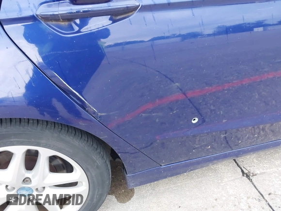 2013 Ford Fusion SE с VIN 3FA6P0HR6DR249987, выставлен на аукционе IAAI как лот 42420287 с пробегом 157 961 миль миль и . История ставок и продаж доступна на DreamBid. Изображение 15.
