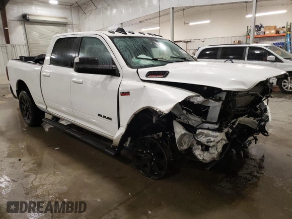 2022 Ram 2500 Big Horn with VIN 3C6UR5DJ3NG148578, listed as a Copart auction lot 82983164 with 38,972 mi miles and Salvage Title. Bid and sale history available at carsss.com. Image 4.