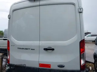 2018 Ford Transit with VIN 1FTBW2CM9JKA88280, listed as a IAAI auction lot 42036871 with 97,758 mi miles. Bid and sale history available at carsss.com. Image 16.