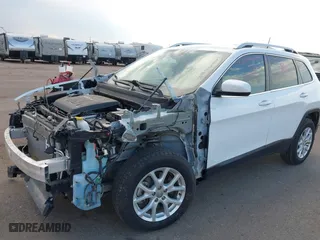 2017 Jeep Cherokee Latitude with VIN 1C4PJMCS6HW639055, listed as a IAAI auction lot 40280974 with 76,082 mi miles. Bid and sale history available at carsss.com. Image 18.