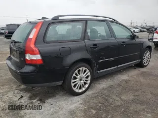 2005 Volvo V50 с VIN YV1MJ682052081126, выставлен на аукционе Copart как лот 82619004 с пробегом 105 704 миль миль и Чистый • Clean title. История ставок и продаж доступна на DreamBid. Изображение 3.