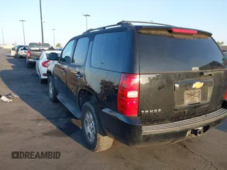 2013 Chevrolet Tahoe LS с VIN 1GNSCAE00DR247218, выставлен на аукционе IAAI как лот 42081674 с пробегом 164 687 миль миль и . История ставок и продаж доступна на DreamBid. Изображение 3.