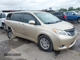 2011 Toyota Sienna XLE AAS с VIN 5TDYK3DC1BS146071, выставлен на аукционе IAAI как лот 42188448 с пробегом 178 736 миль миль и . История ставок и продаж доступна на DreamBid. Изображение 1.