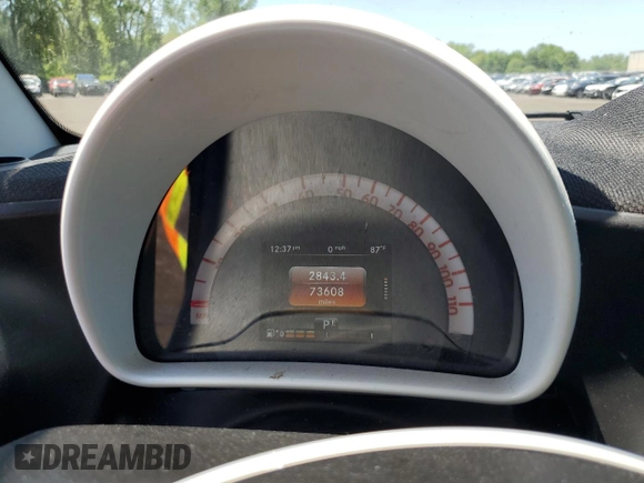 2016 Smart fortwo Passion with VIN WMEFJ5DA5GK123218, listed as a Copart auction lot 58978095 with 73,608 mi miles and Salvage title. Bid and sale history available at DreamBid. Image 9.