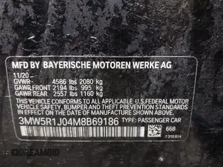 2021 BMW 3 Series 330i with VIN 3MW5R1J04M8B69186, listed as a IAAI auction lot 41576590 with 1 mi miles. Bid and sale history available at carsss.com. Image 9.