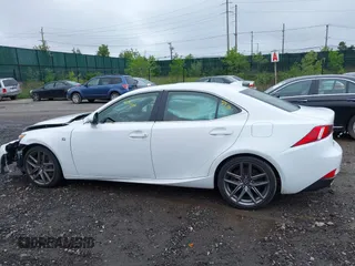 2016 Lexus IS 300/350 z VIN JTHCM1D20G5010428, wystawiony jako IAAI lot #42253079 z przebiegiem 104 880 mil mil oraz . Historia ofert i sprzedaży dostępna na DreamBid. Obrazek 14.