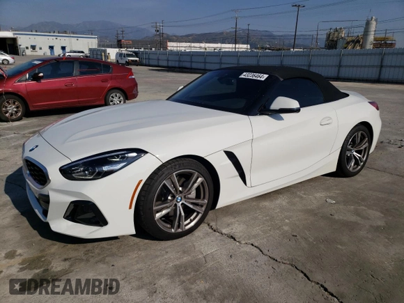 2023 BMW Z4 sDrive30i with VIN WBAHF3C06PWY01020, listed as a Copart auction lot 43236464 with 6,860 mi miles. Bid and sale history available at carsss.com. Image 1.