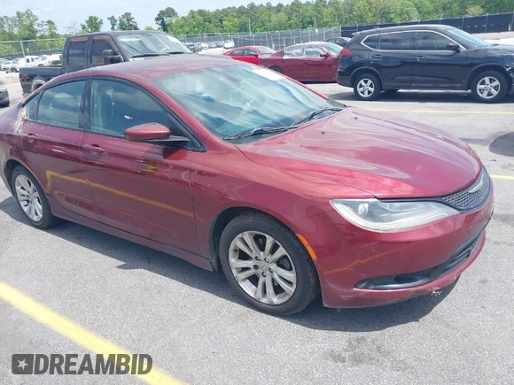 2015 Chrysler 200 S with VIN 1C3CCCBB7FN613219, listed as a IAAI auction lot 42084124 with 212,046 mi miles. Bid and sale history available at carsss.com. Image 1.