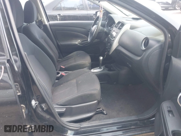 2016 Nissan Versa SV z VIN 3N1CN7AP1GL858032, wystawiony jako IAAI lot #42266679 z przebiegiem 137 097 mil mil oraz . Historia ofert i sprzedaży dostępna na DreamBid. Obrazek 5.