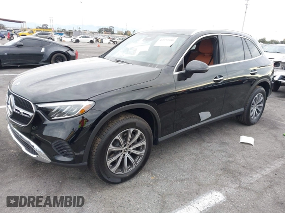 2025 Mercedes-Benz GLC with VIN W1NKM4GB1SF286963, listed as a IAAI auction lot 40970348 with 108 mi miles. Bid and sale history available at carsss.com. Image 17.