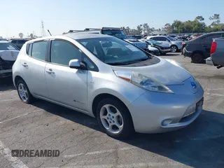 2011 Nissan LEAF SL-e z VIN JN1AZ0CP7BT009401, wystawiony jako IAAI lot #42524754 z przebiegiem 48 641 mil mil oraz . Historia ofert i sprzedaży dostępna na DreamBid. Obrazek 1.