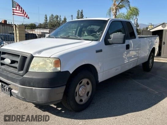 2008 Ford F-150 XL with VIN 1FTVX12578KD70345, listed as a Copart auction lot 79133324 with 122,847 mi miles and Clean title. Bid and sale history available at DreamBid. Image 2.