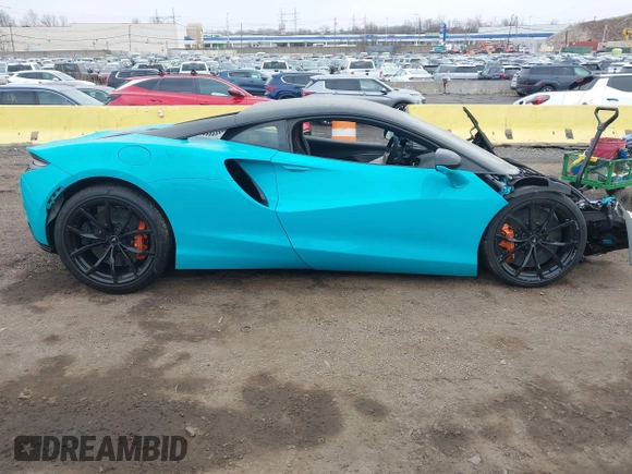 2023 McLaren Artura z VIN SBM16AEA2PW001787, wystawiony jako IAAI lot #41842771 z przebiegiem 2352 mil mil oraz . Historia ofert i sprzedaży dostępna na DreamBid. Obrazek 12.