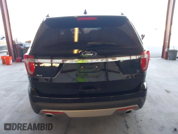 2017 Ford Explorer XLT with VIN 1FM5K7D83HGA69904, listed as a IAAI auction lot 41878052 with Not Provided miles and . Bid and sale history available at carsss.com. Image 16.