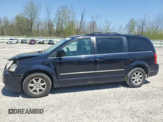 2010 Chrysler Town & Country Touring z VIN 2A4RR5D19AR148372, wystawiony jako Copart lot #56544005 z przebiegiem 189 757 mil mil oraz Szkoda całkowita • Salvage title. Historia ofert i sprzedaży dostępna na DreamBid. Obrazek 1.